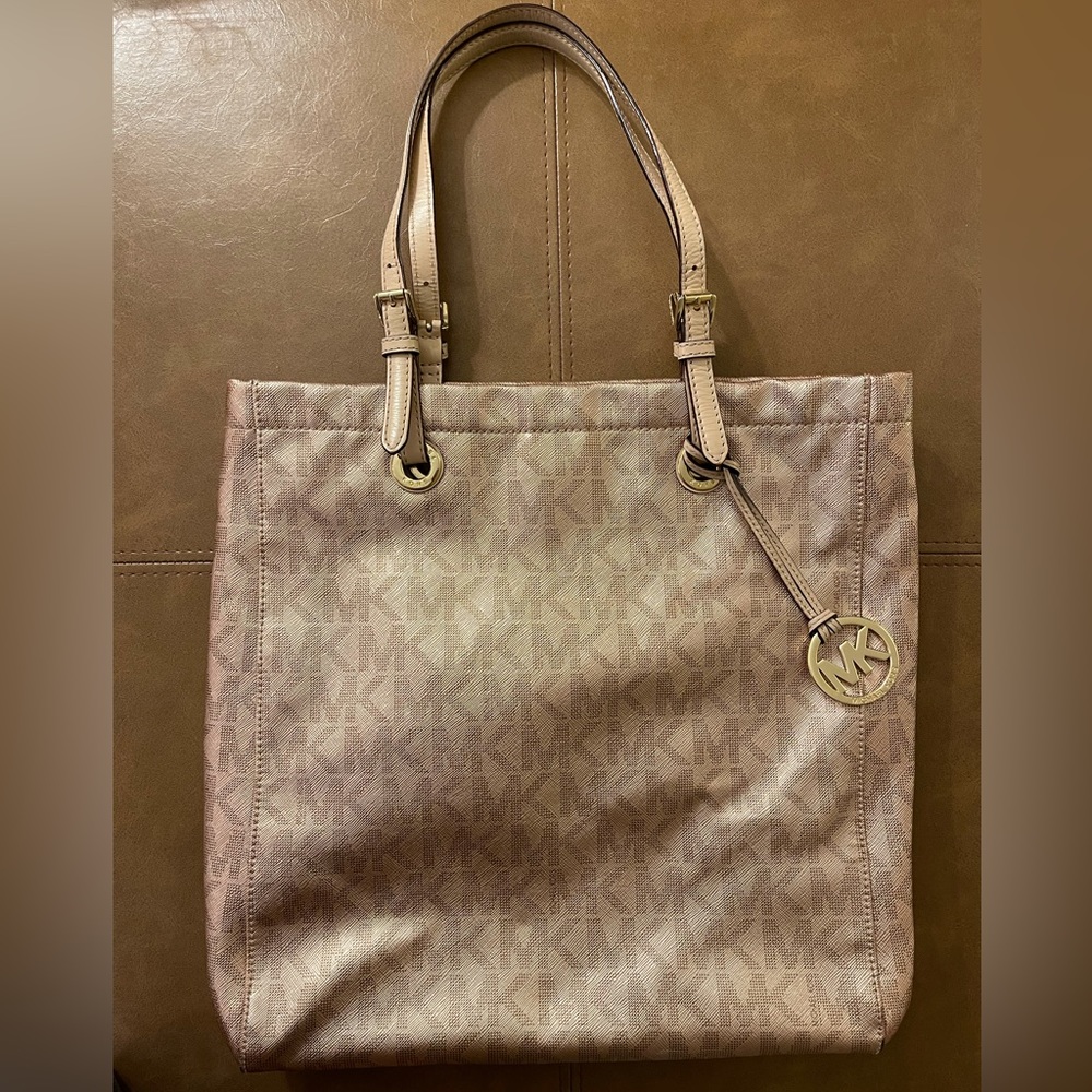 Michael Kors Tote